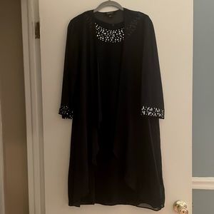 Mother-of-the-Bride Sleeveless Dress & Jacket. Navy w/silver sequins. Worn once.